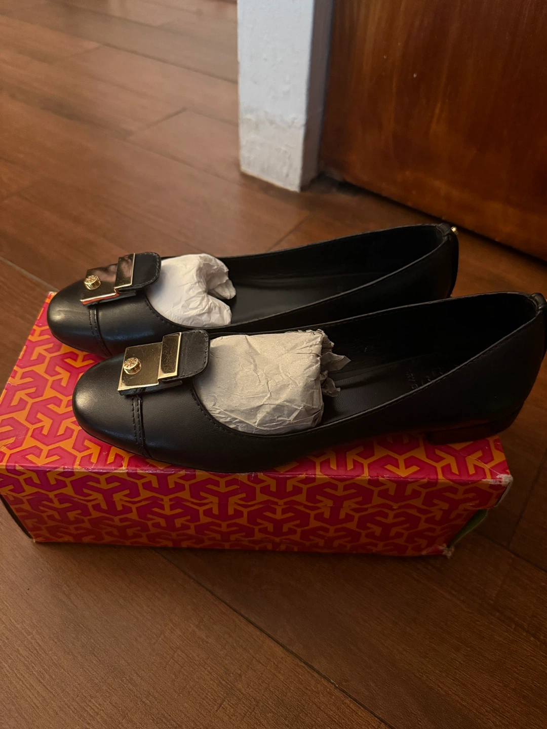 Tory Burch Black Leather Ballet Flats - photo 2