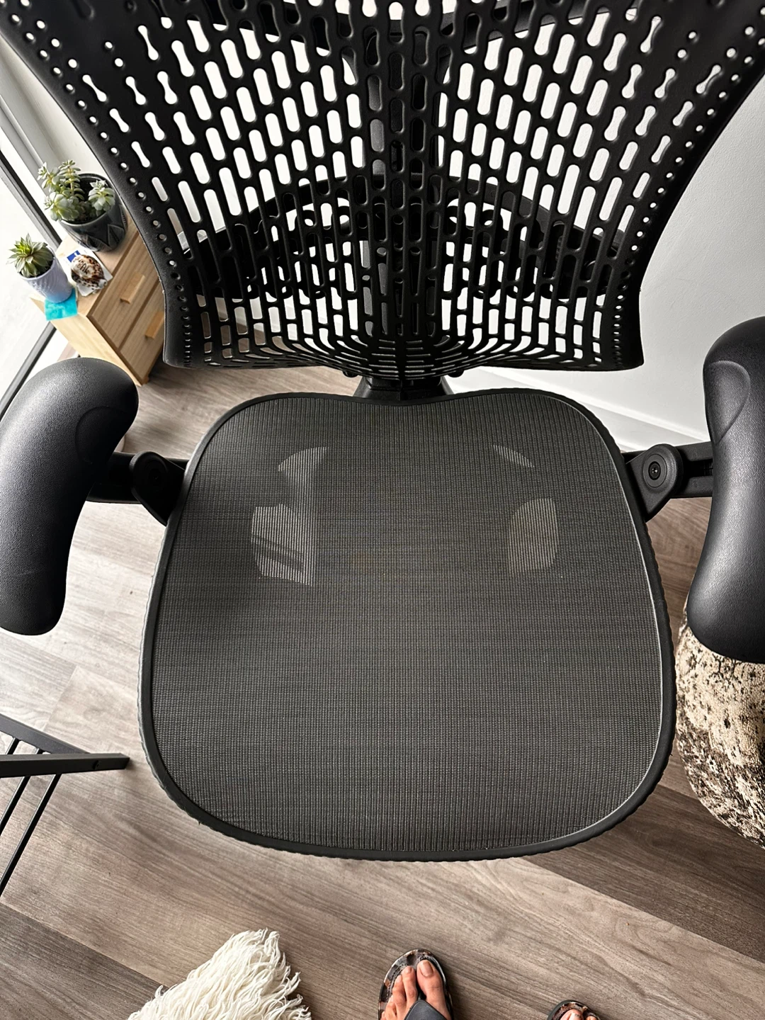 Herman Miller Mirra Chair - Graphite - photo 2