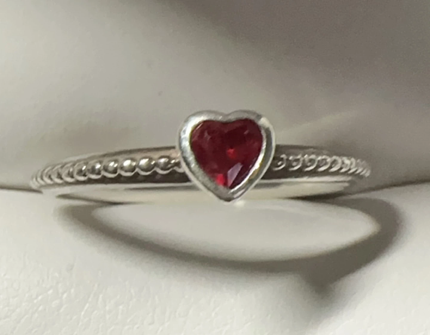 Pandora Red Heart Ring Size 58