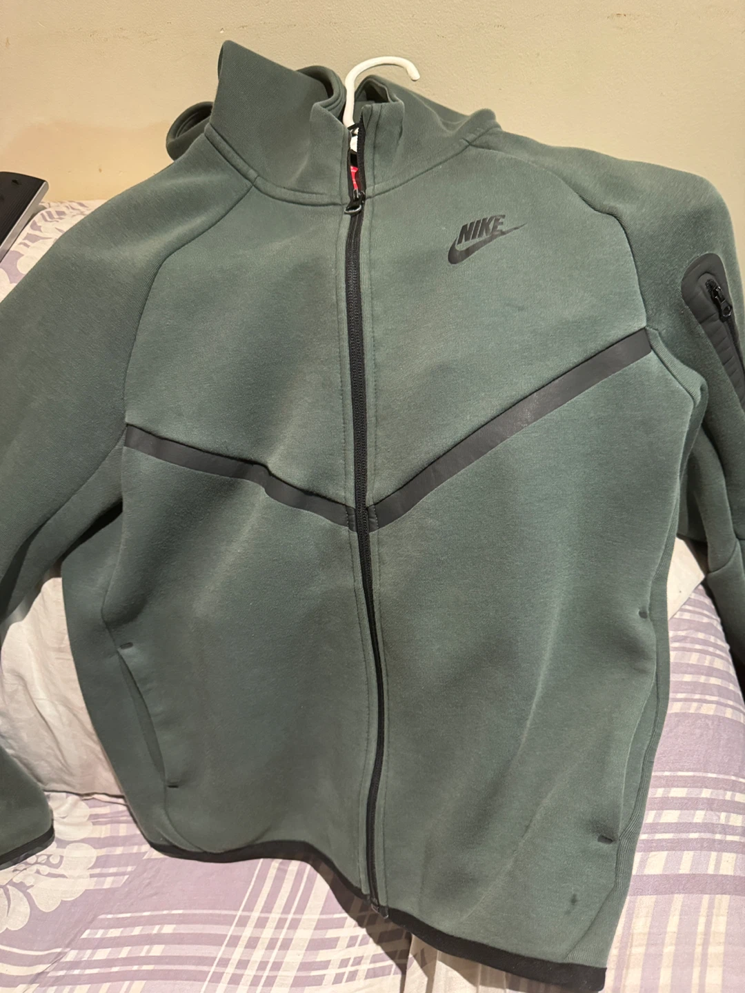 Nike Tech Fleece Hoodie XL - Olive Green