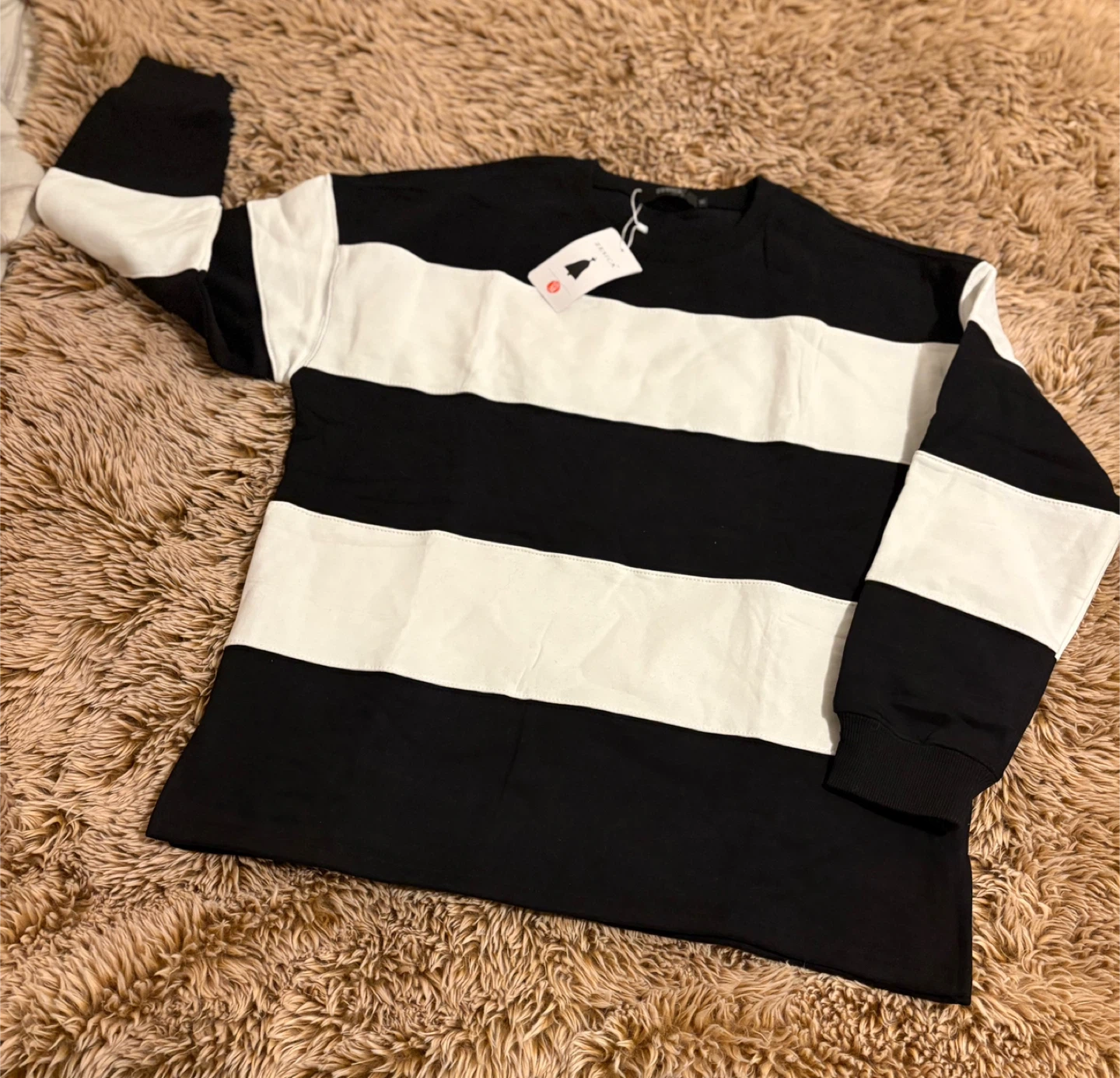 Zesica Striped Long Sleeve Top - Size M - photo 3
