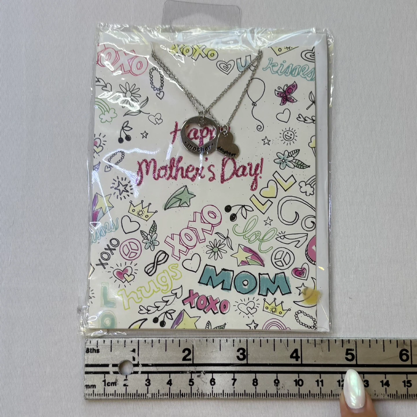 Claires Mothers Day Greeting Card Mother Daughter Necklace Set - photo 5