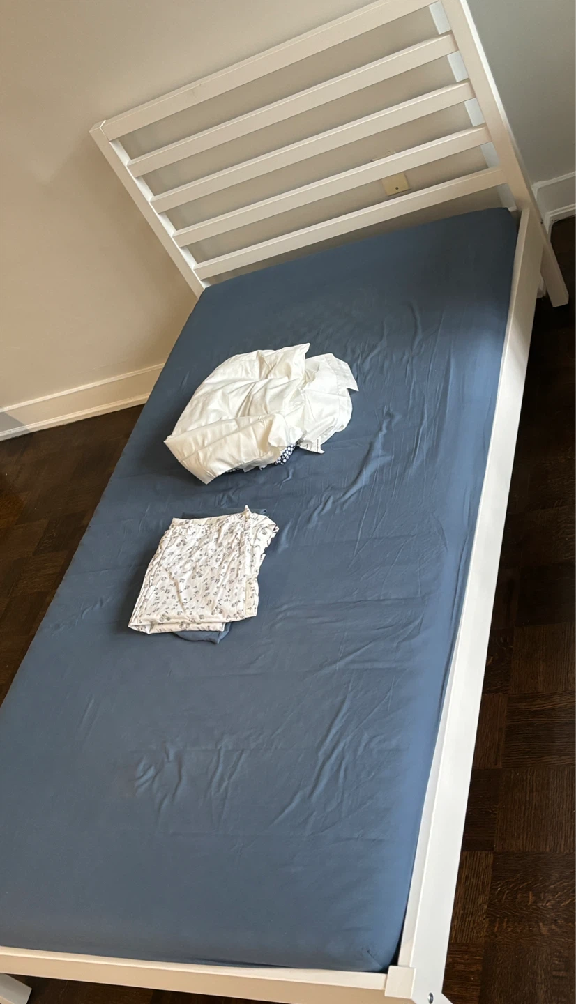IKEA twin bed set - photo 2