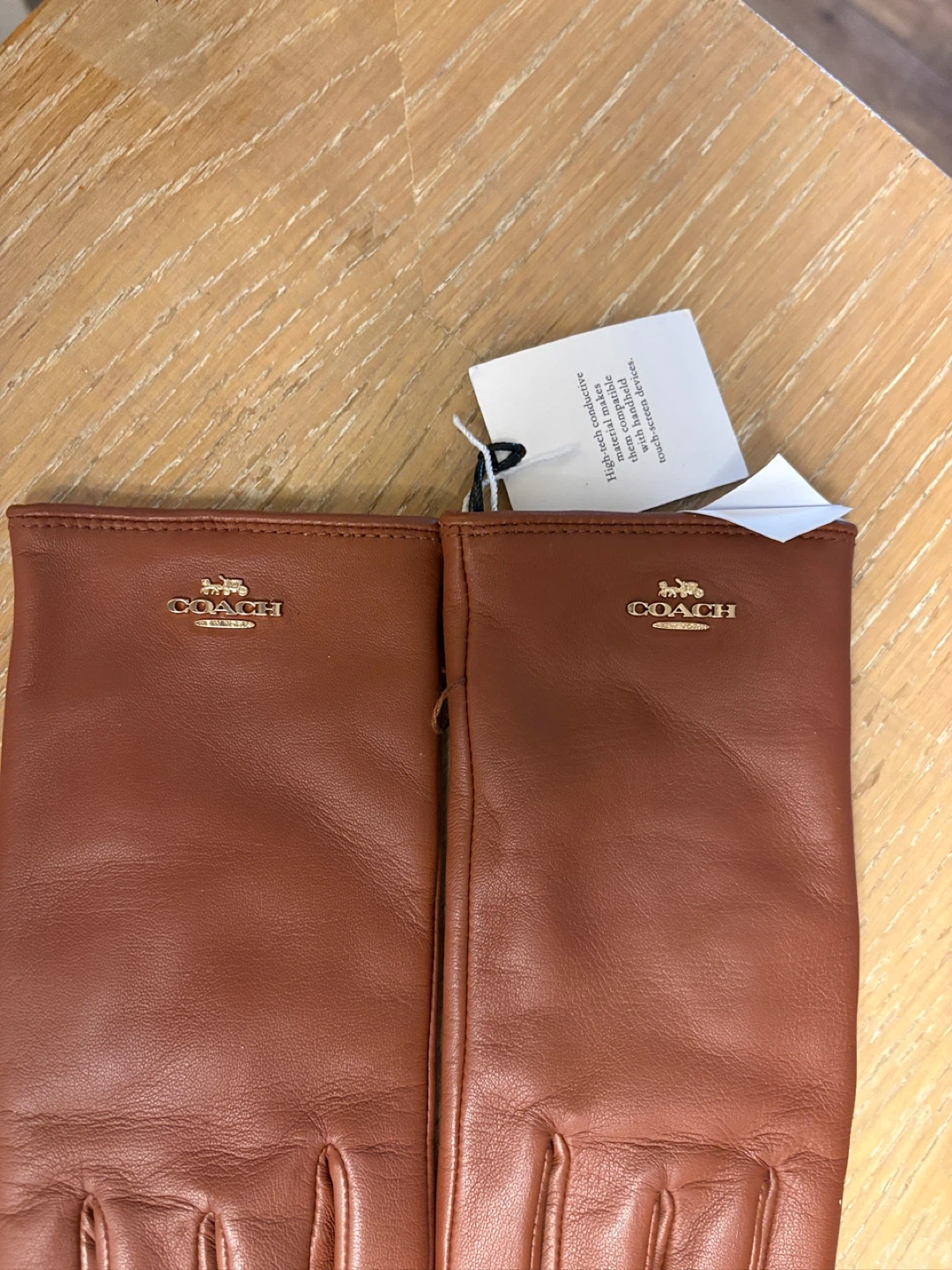 🧡New Coach Leather Tech Gloves - CB434