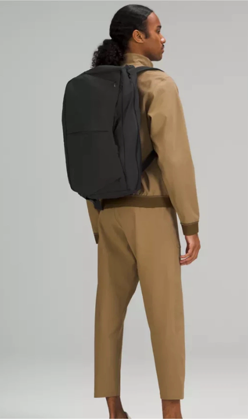 Lululemon Lab Convertible Duffle Bag 29L