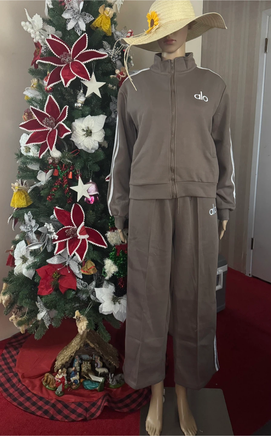 ALO Brown Tracksuit - photo 3
