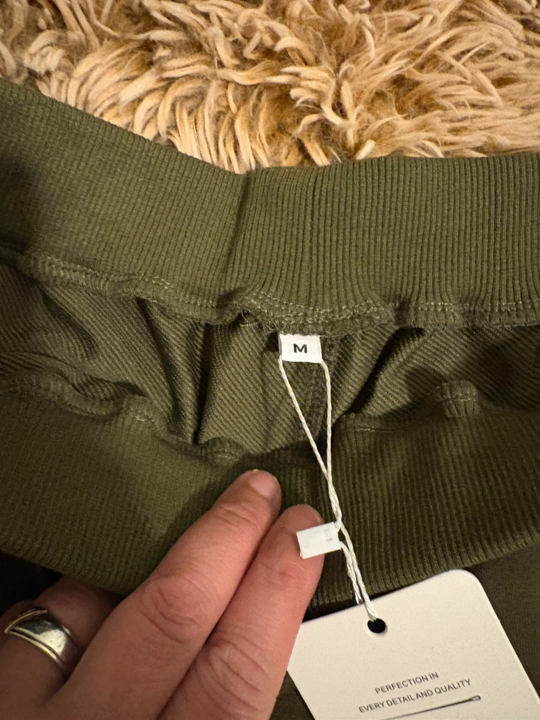 KUYIGO Olive Green Shorts - Size M - photo 2