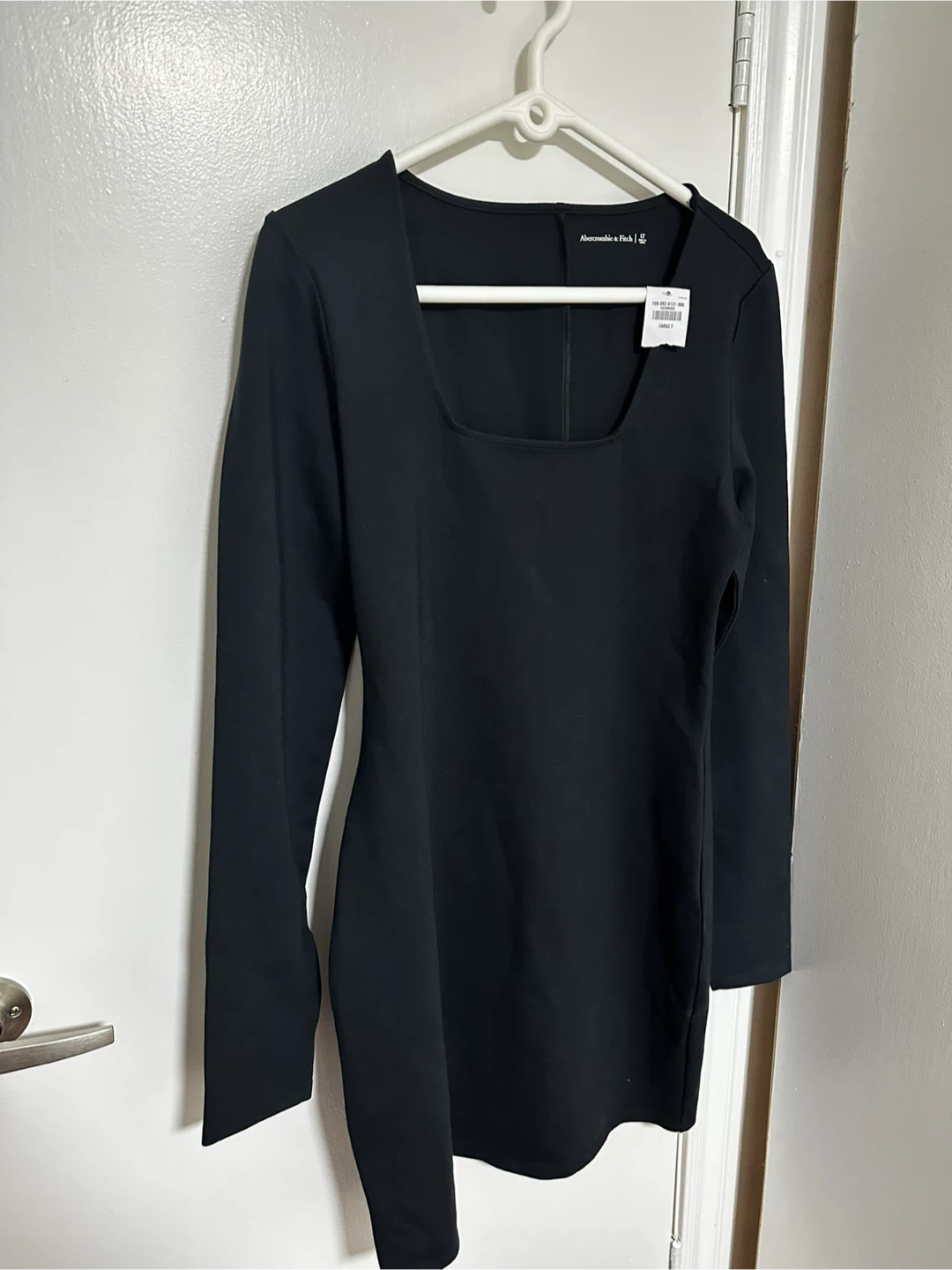 New Abercrombie & Fitch Black Dress - photo 2