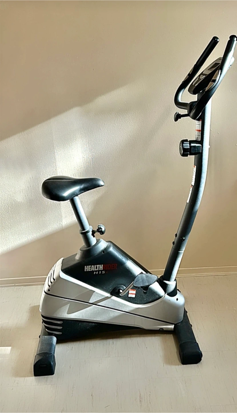 🔥 MUST SELL — Healthrider H15x Exercise Bike - photo 2