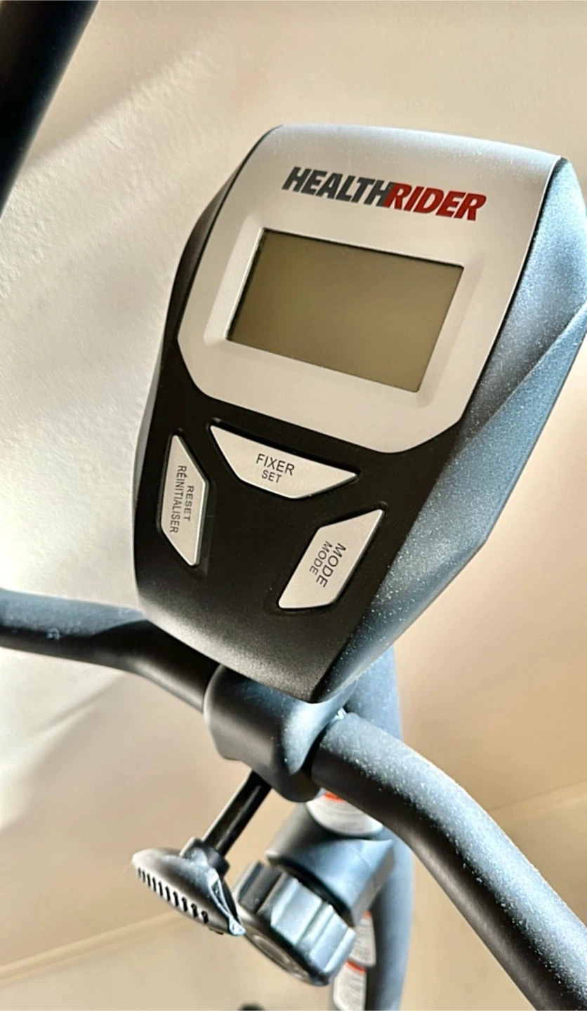 🔥 MUST SELL — Healthrider H15x Exercise Bike - photo 4