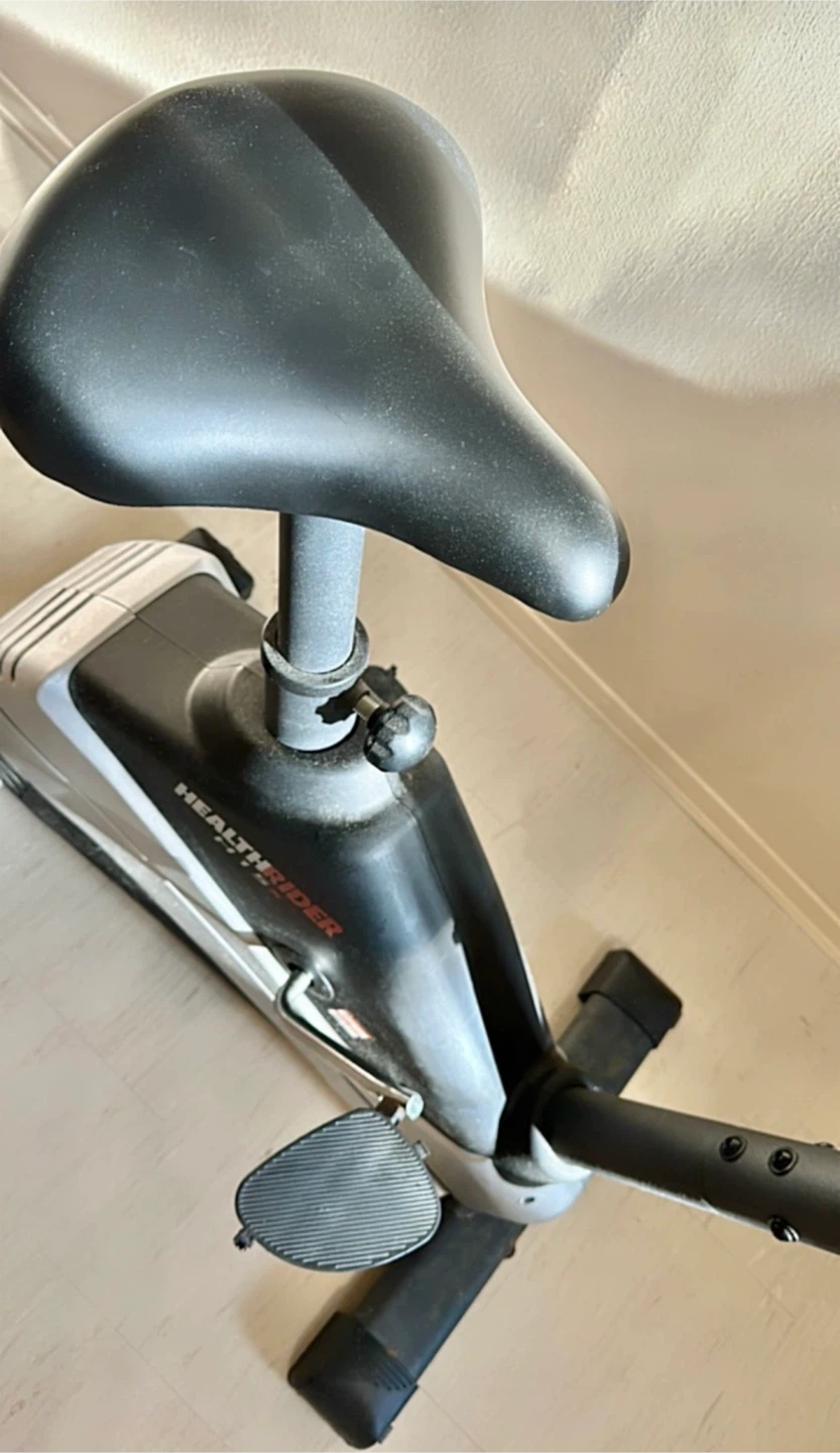 🔥 MUST SELL — Healthrider H15x Exercise Bike - photo 3