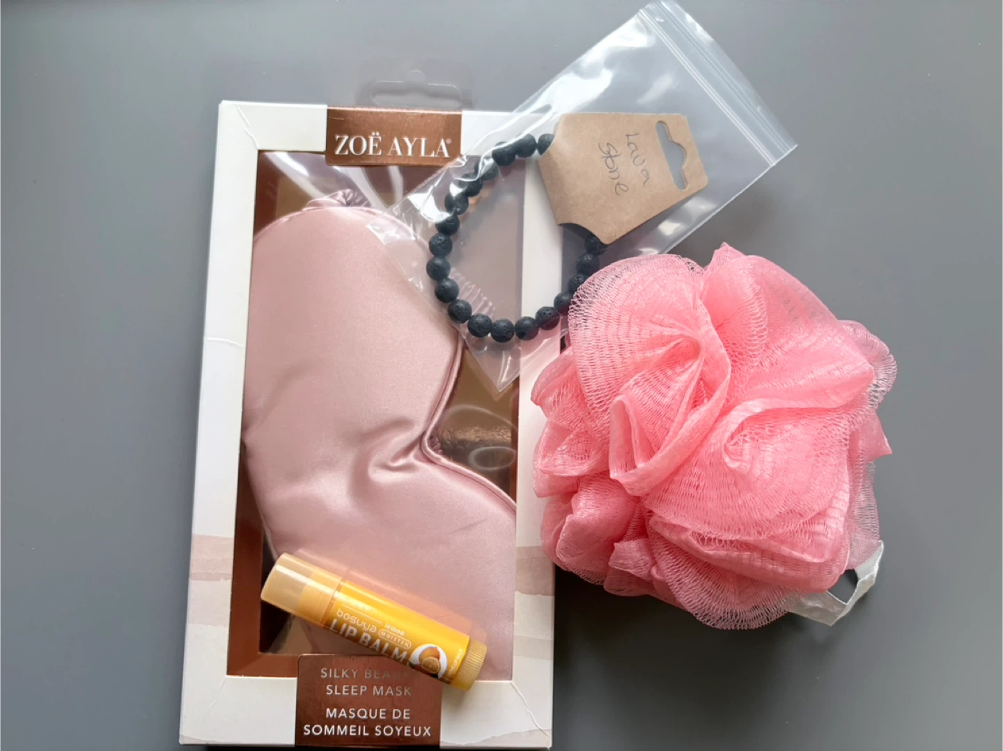 Beauty Bundle 🧡 - Sleep mask, puff, lip balm, lava bracelet