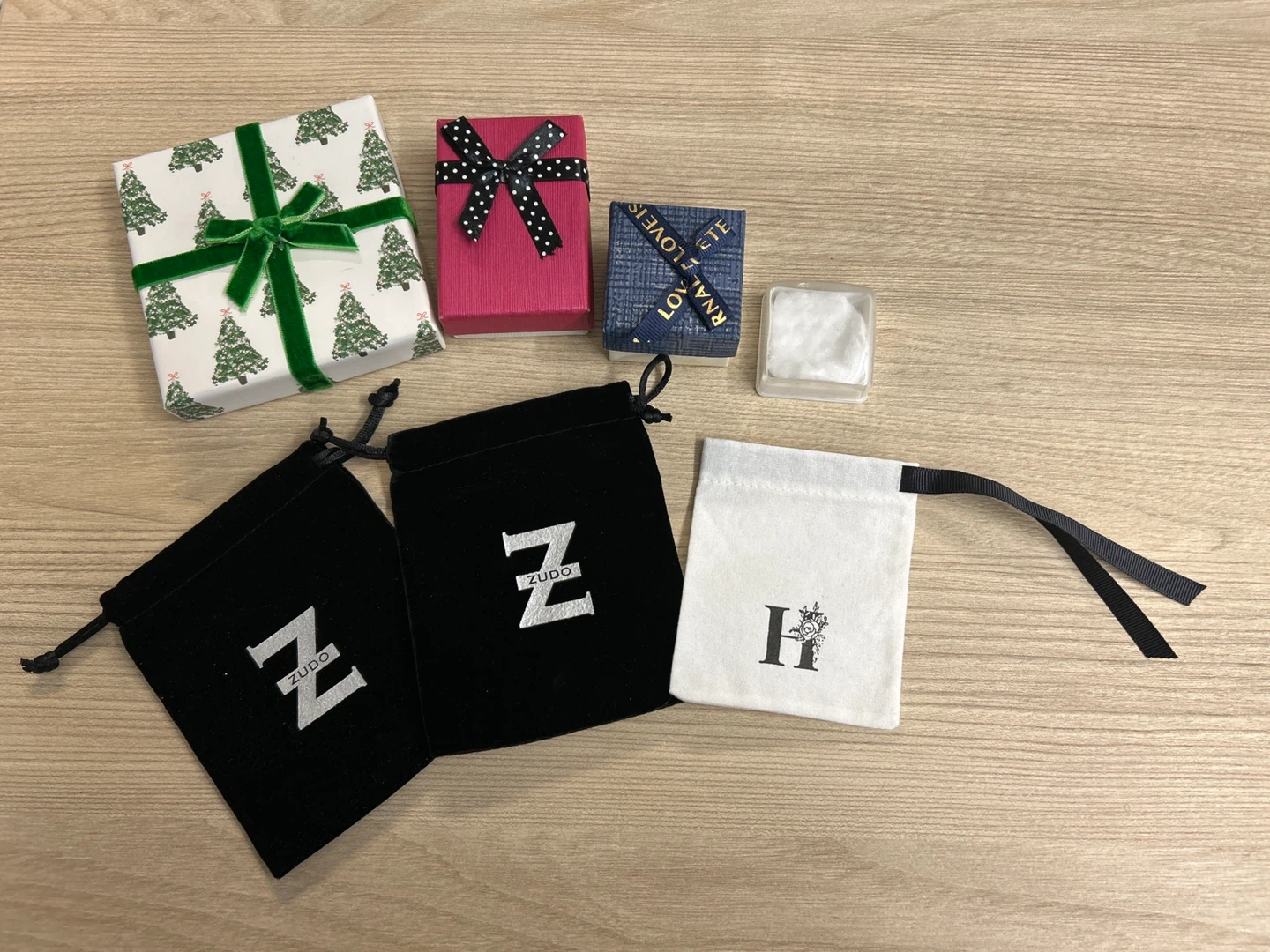 Jewelry/small gift boxes