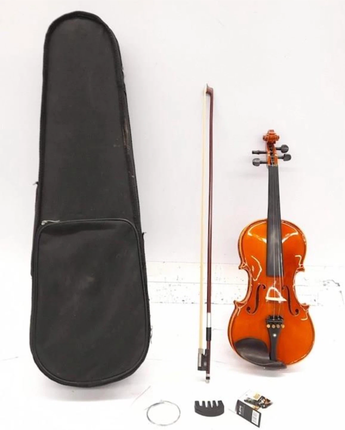 Olivia Violin with Bow and Case 1/2