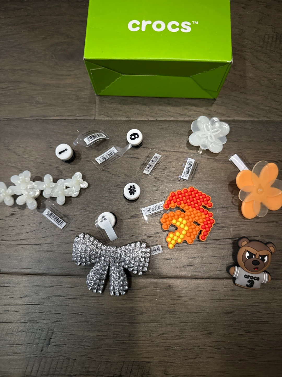 🧡 Crocs Shoe Charms with Box