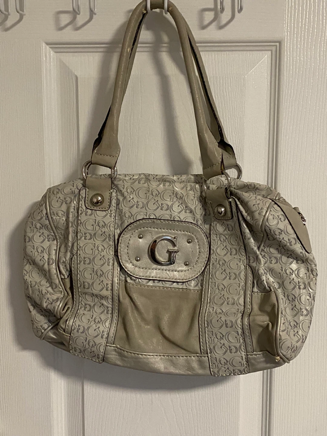 Guess Beige/Silver 'G' Logo Purse