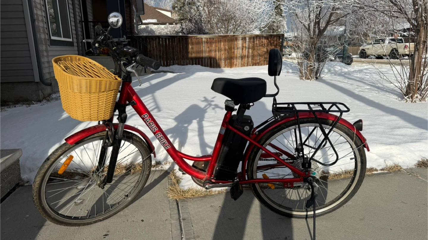 Electric Bike – Like New – Very Low Usage