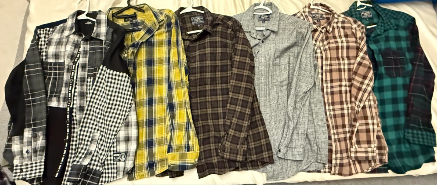 Men's Flannel Shirts (4) and assorted colors shirt (2)