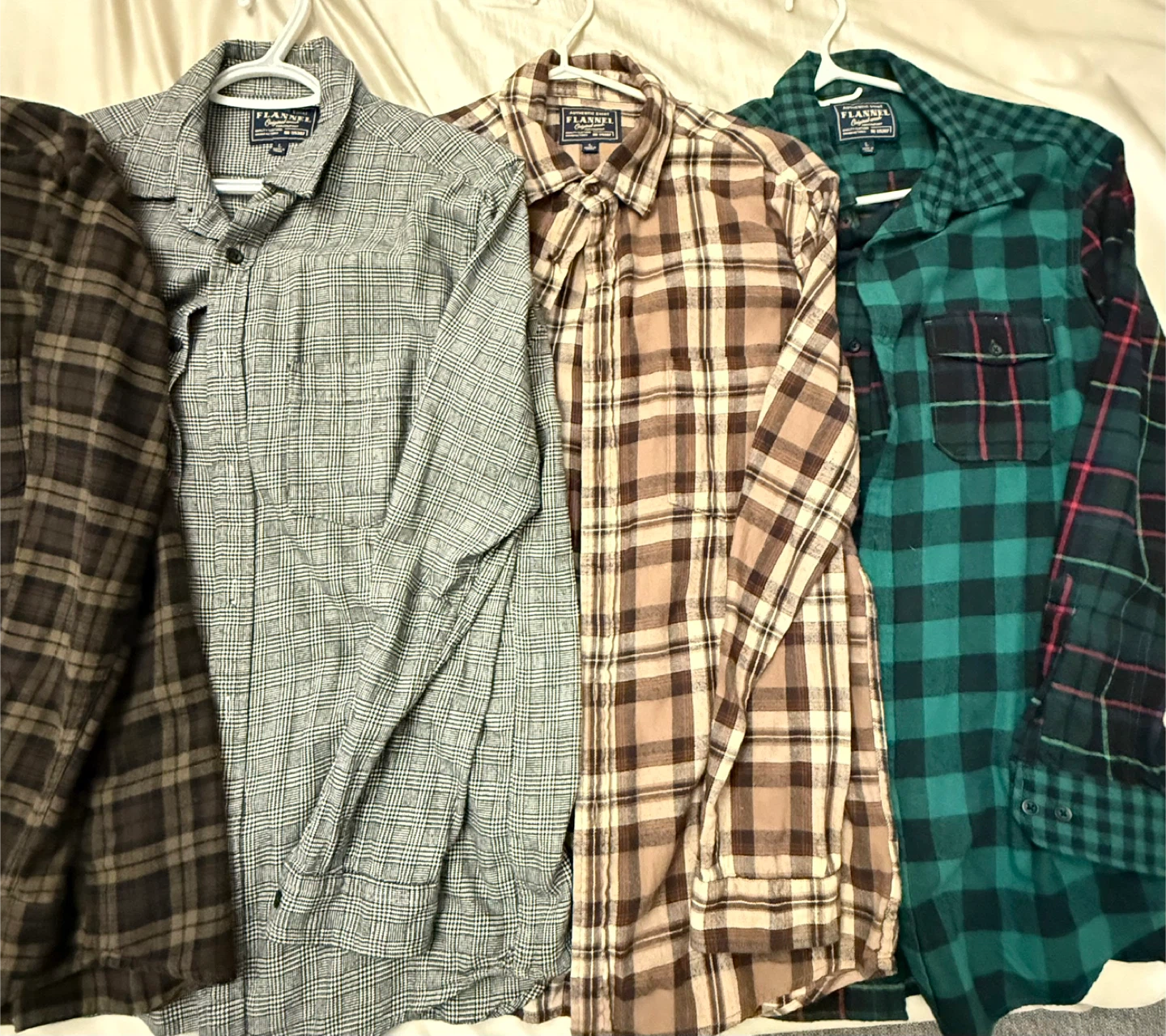 Men's Flannel Shirts (4) and assorted colors shirt (2) - photo 2