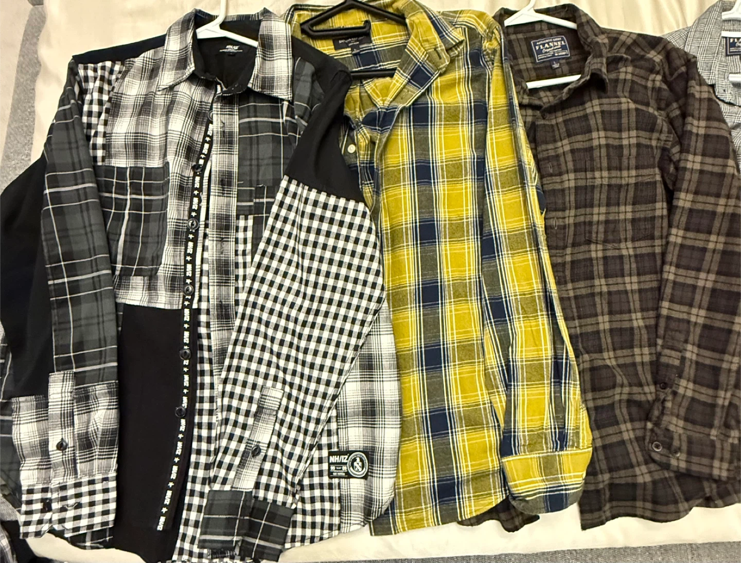 Men's Flannel Shirts (4) and assorted colors shirt (2) - photo 3