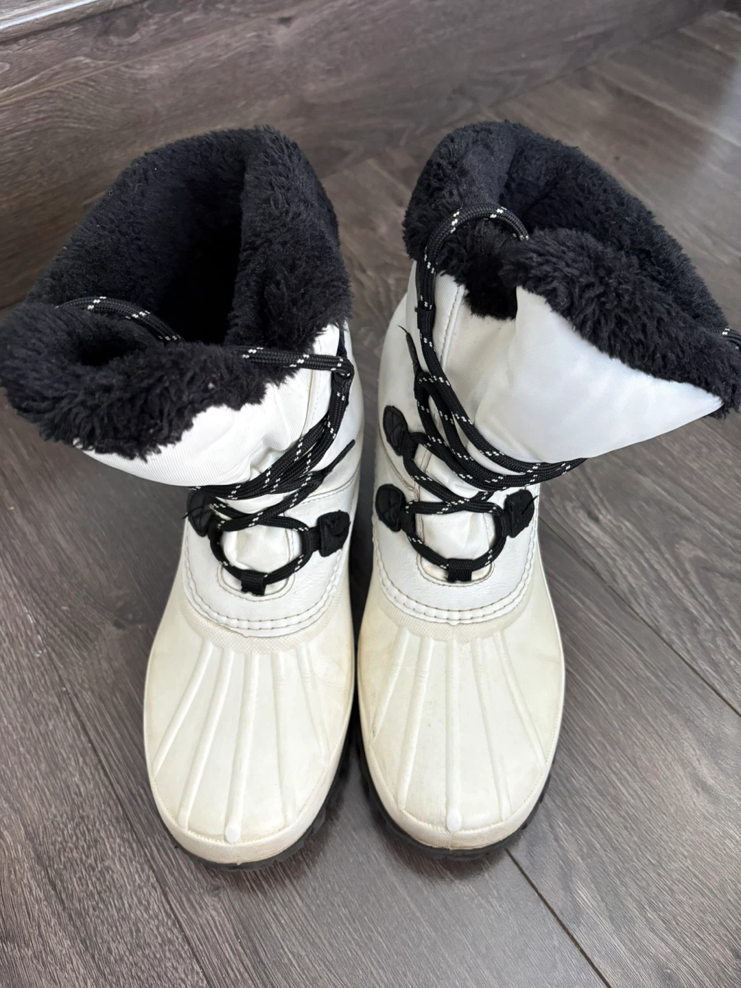 Storm by Cougar White Winter Boots