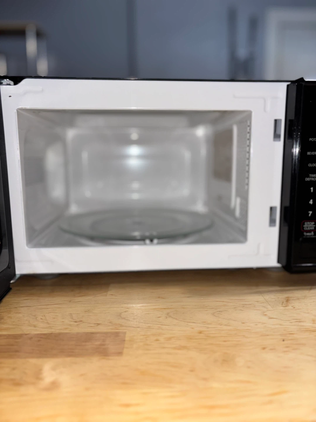 Mainstays Black Microwave Oven - photo 4
