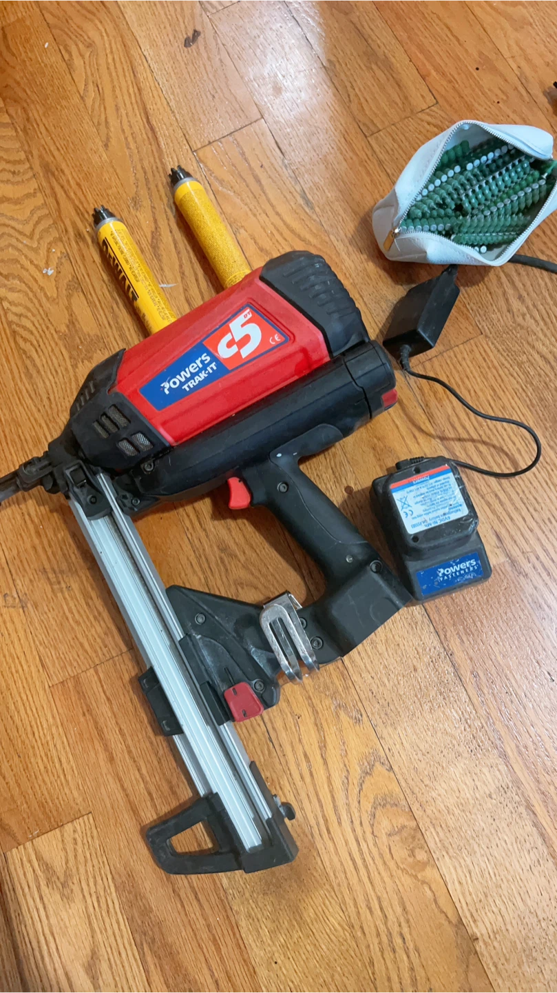 Powers C5 Strak-It Nail Gun