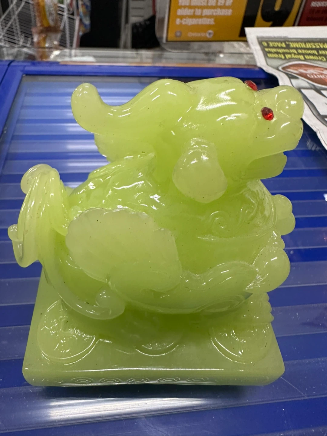 Green Stone Pixiu Statue