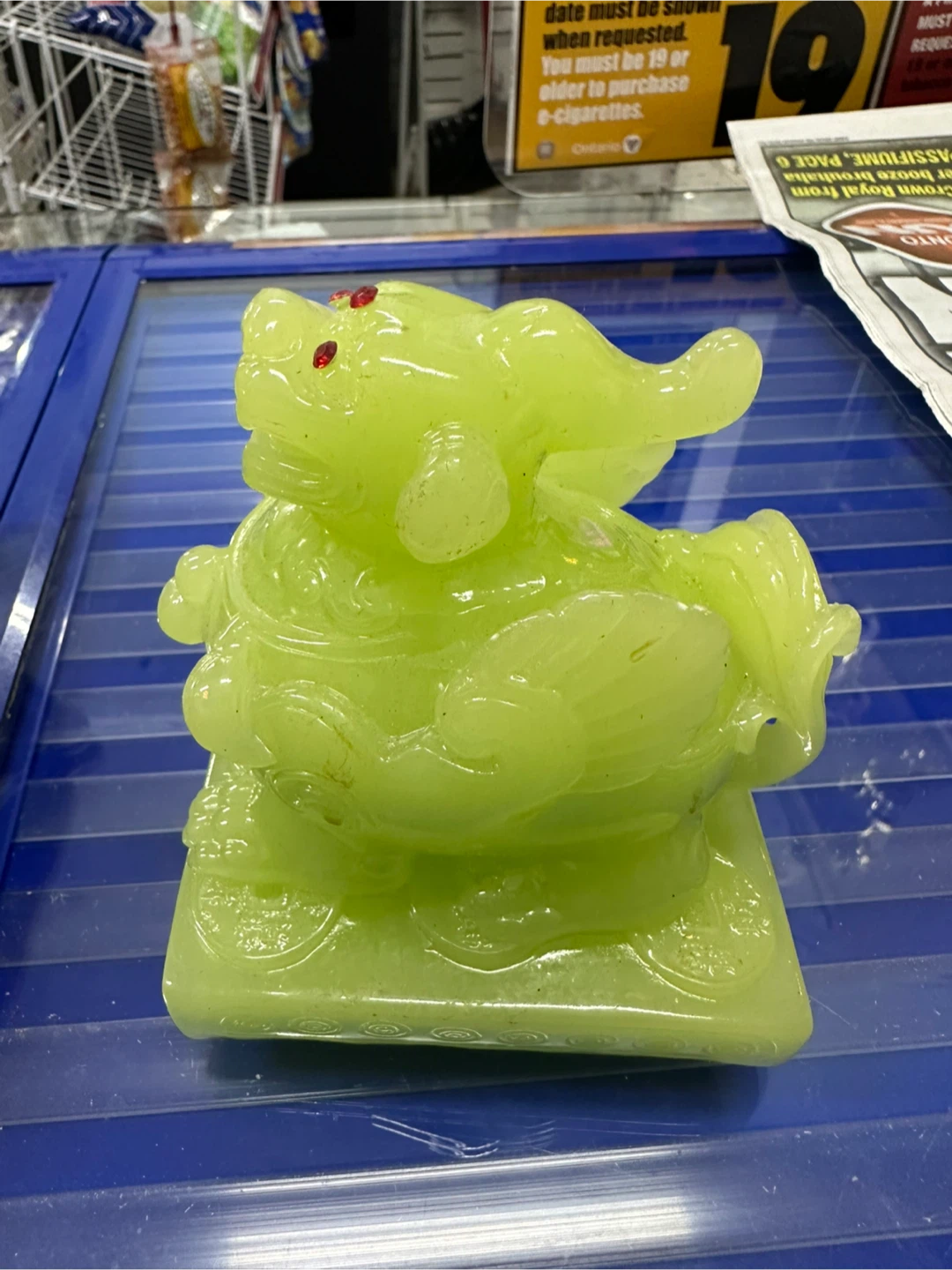 Green Stone Pixiu Statue - photo 3