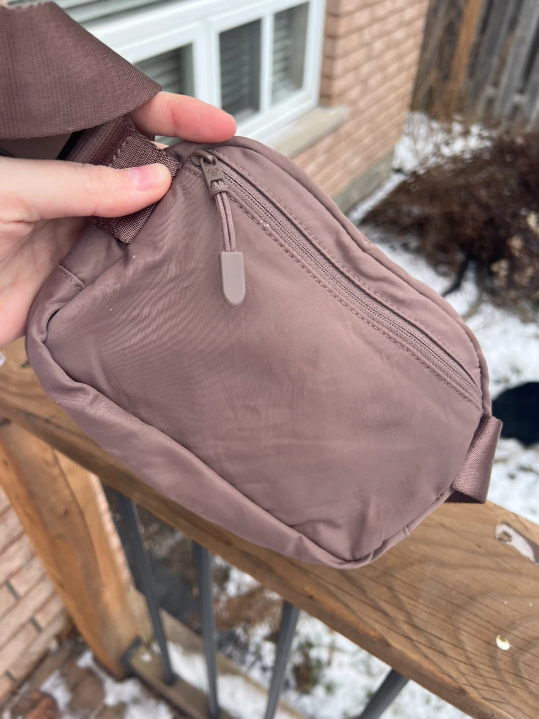Aritzia Tna On-the-way Waist Bag - photo 4