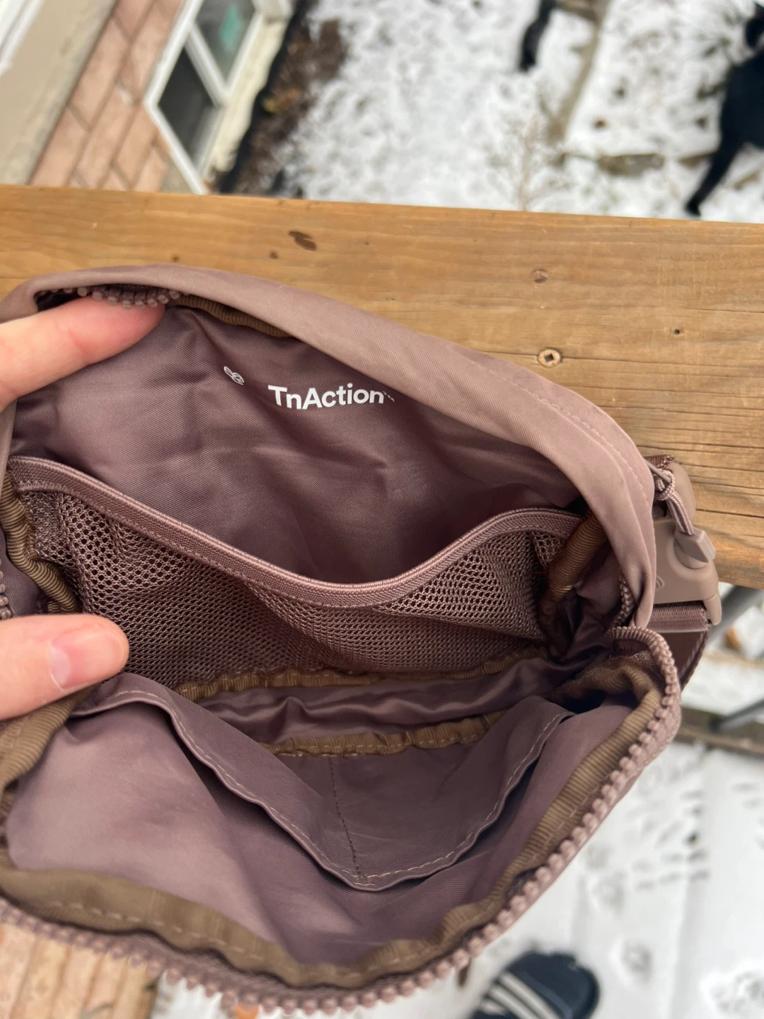 Aritzia Tna On-the-way Waist Bag - photo 2