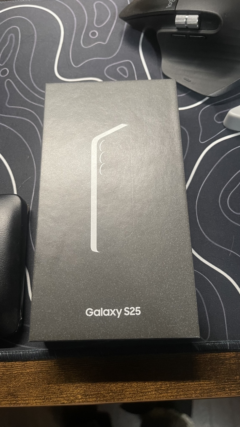 Samsung Galaxy S25 (BNIB)