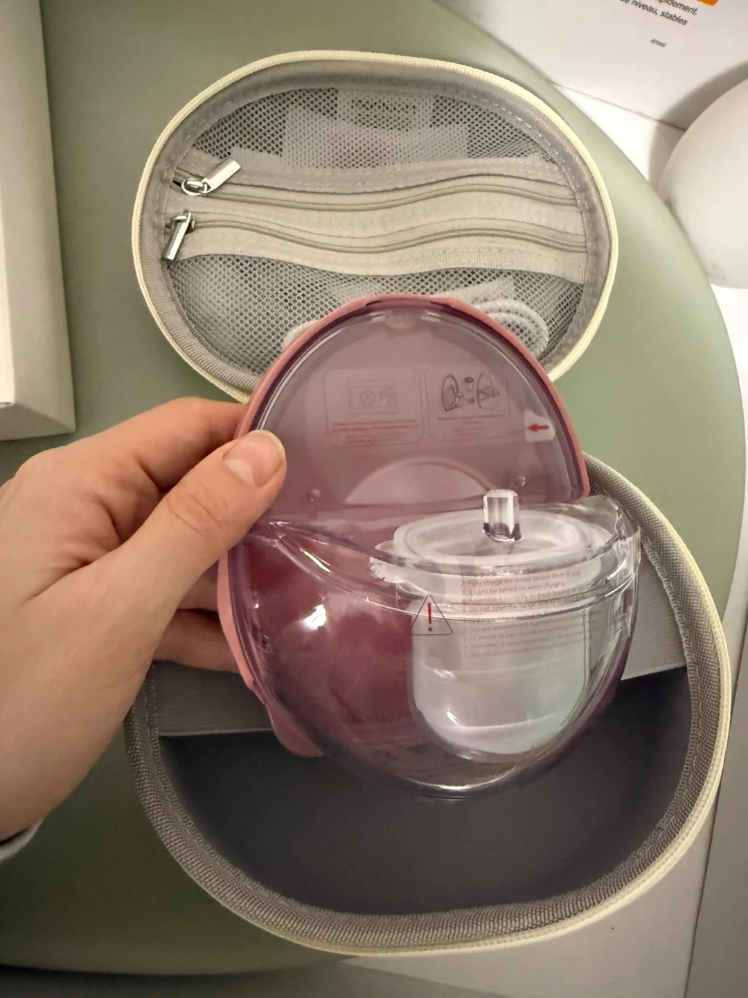 Momcozy Mobile Style Hands-Free Breast Pump M9 - photo 4