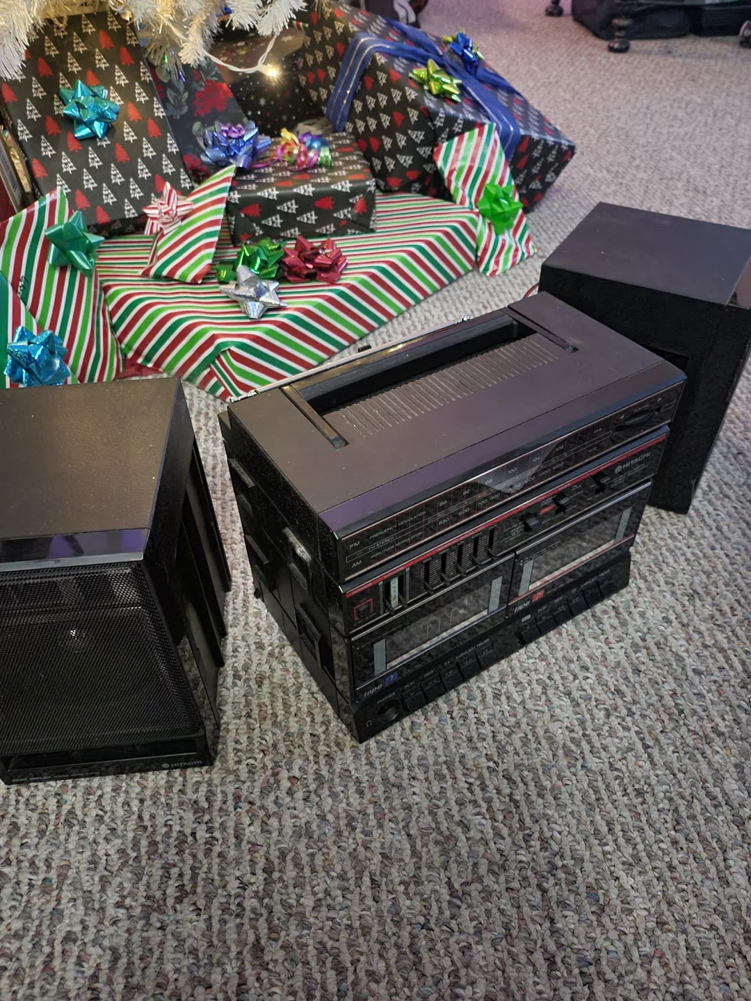 Hitachi TRK-W540HC Boombox Radio Cassette Recorder - photo 4
