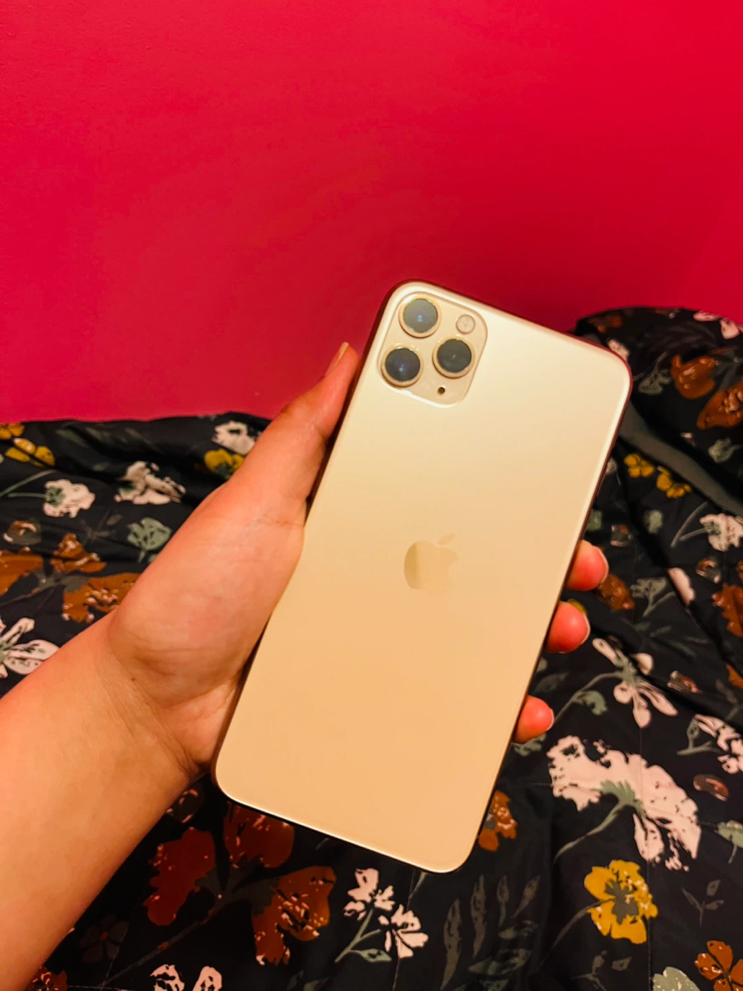 Apple iPhone 11 Pro Max Gold