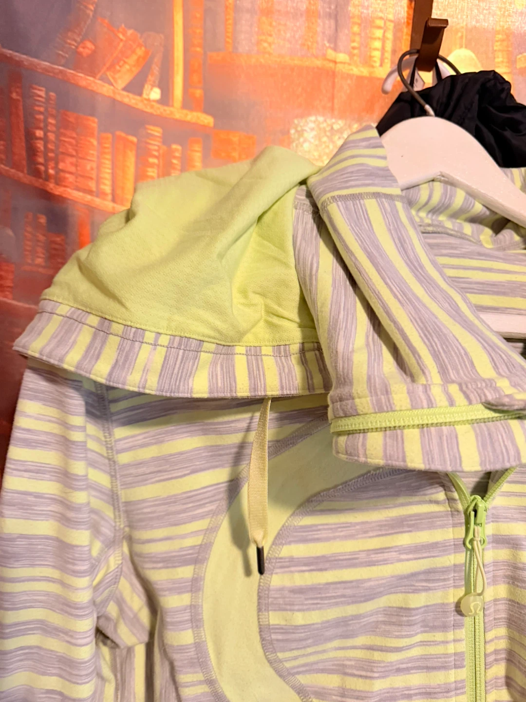 Lululemon Striped Jacket Size 12 - photo 4