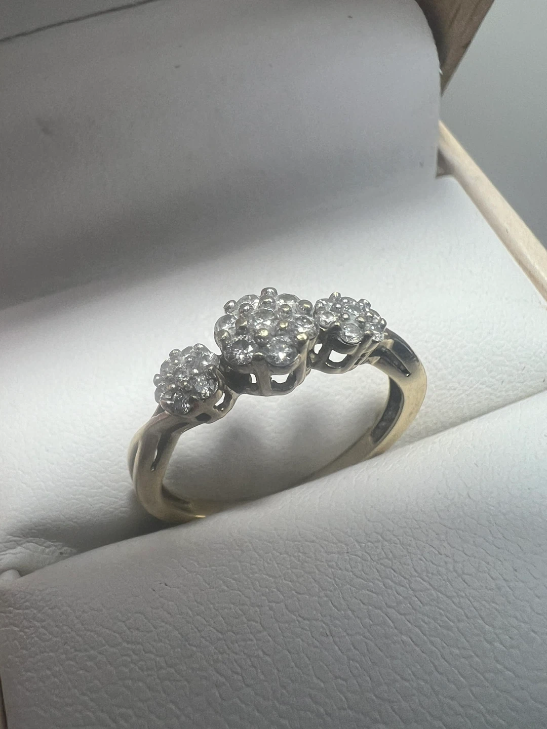 10 k Diamond Cluster Ring