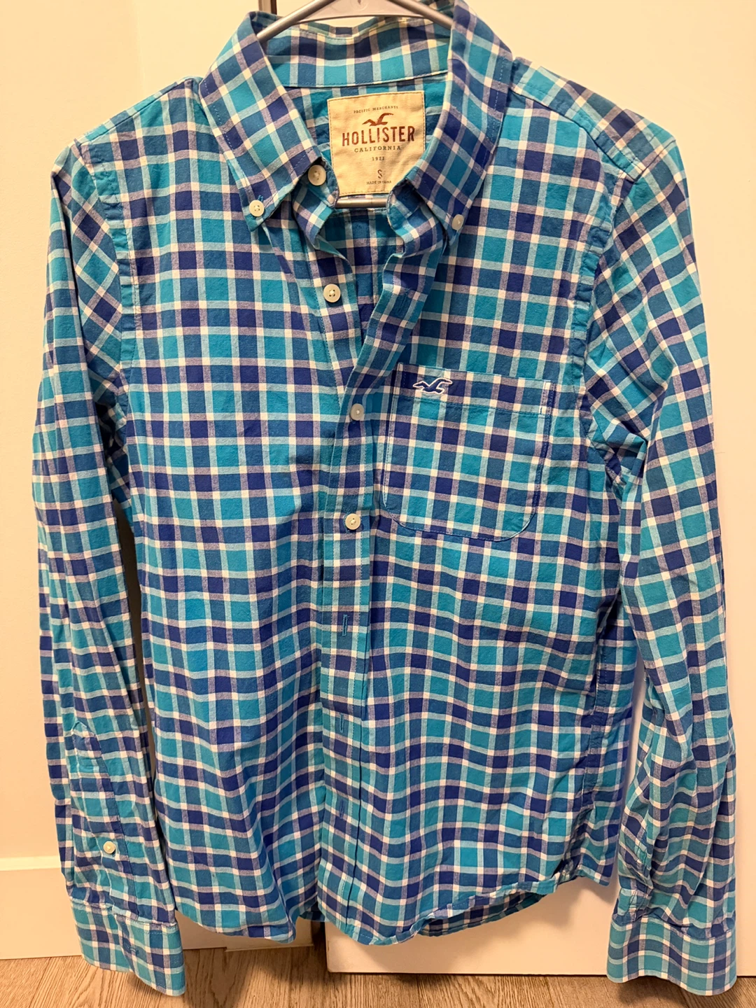 Hollister Plaid Button-Down Shirt - Size S