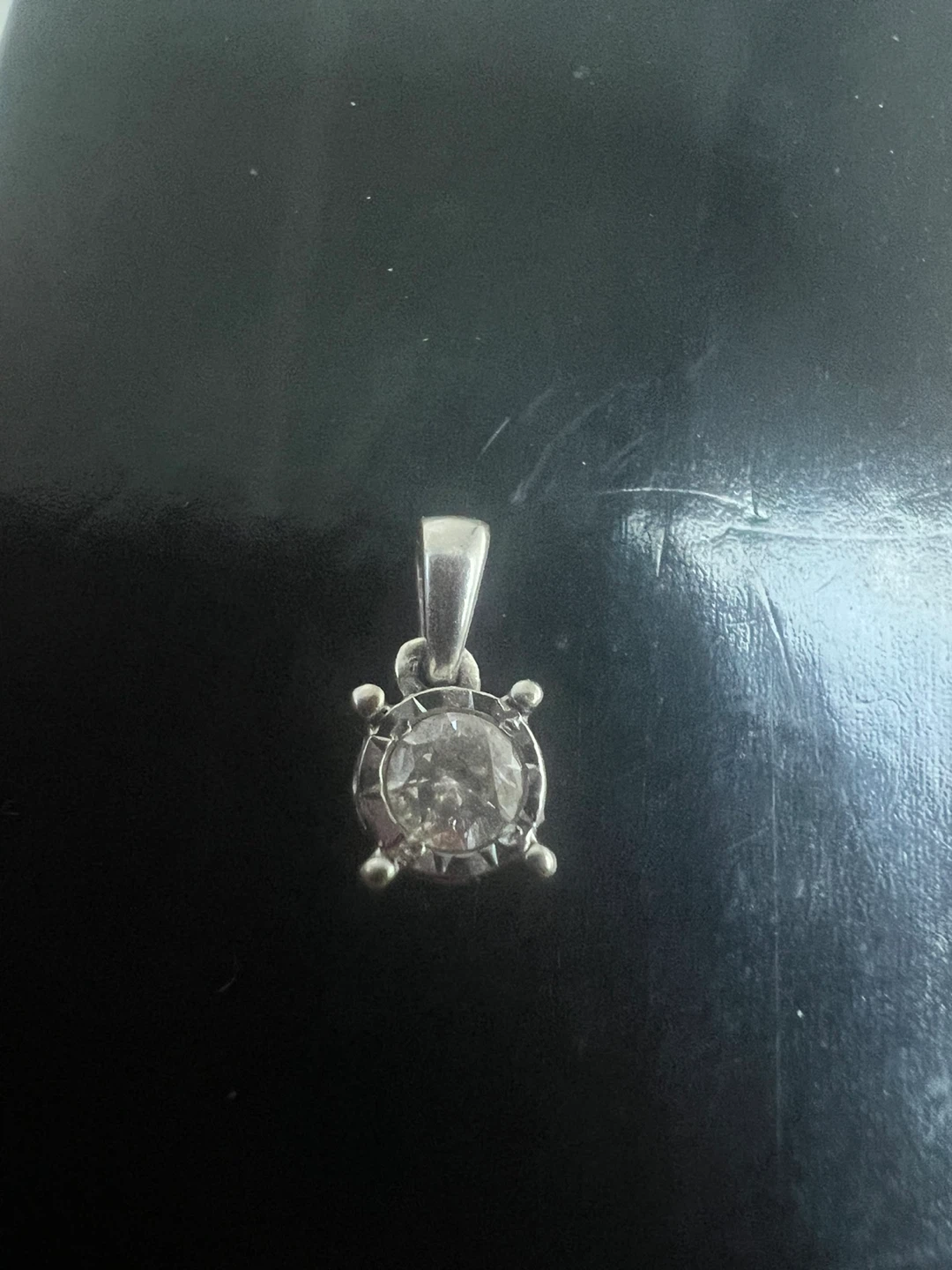 14 k diamond  0.17 carat pendant