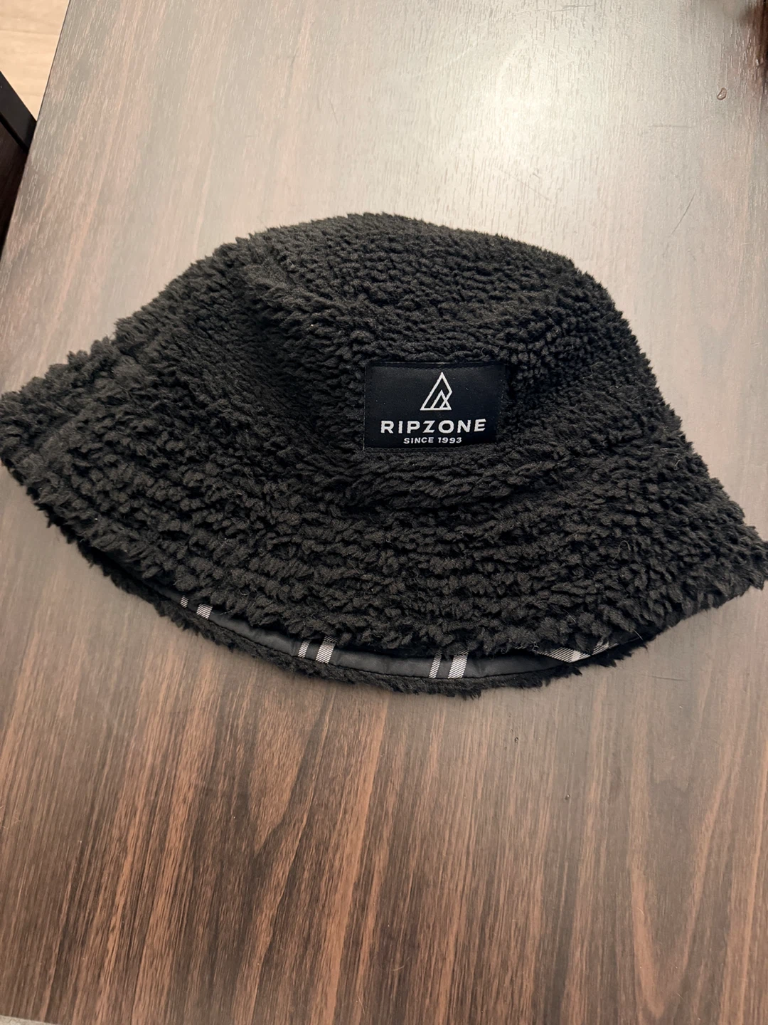 Ripzone Black Sherpa Bucket Hat - photo 2