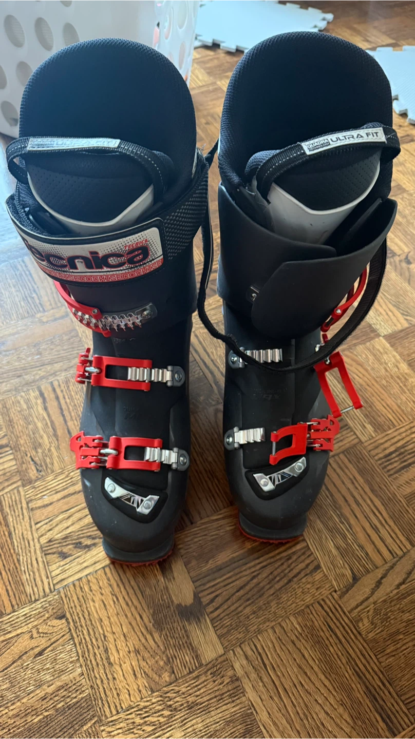 Ski Boots - Size 29-29.5