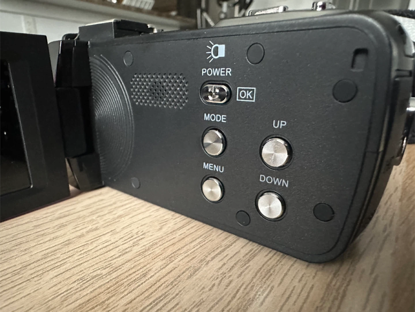 2.7K High Definition Camcorder - photo 5