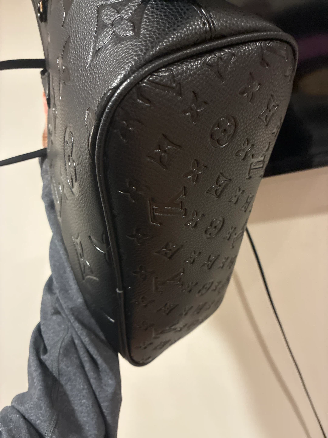 Louis Vuitton Empreinte Leather Tote Bag - photo 3