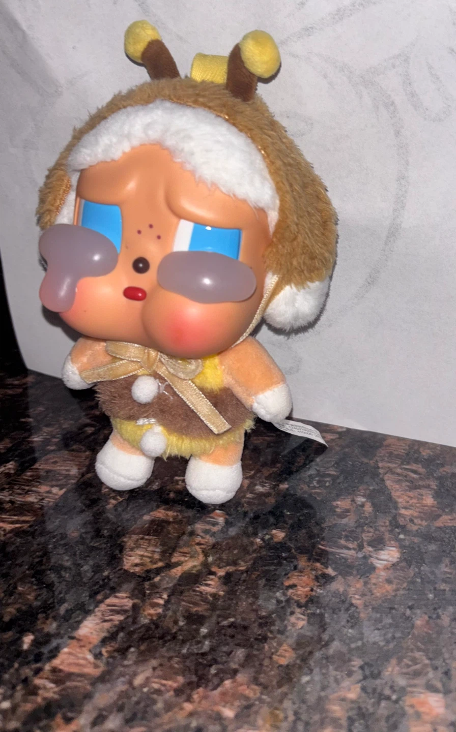 Cry baby doll pop mart - photo 2