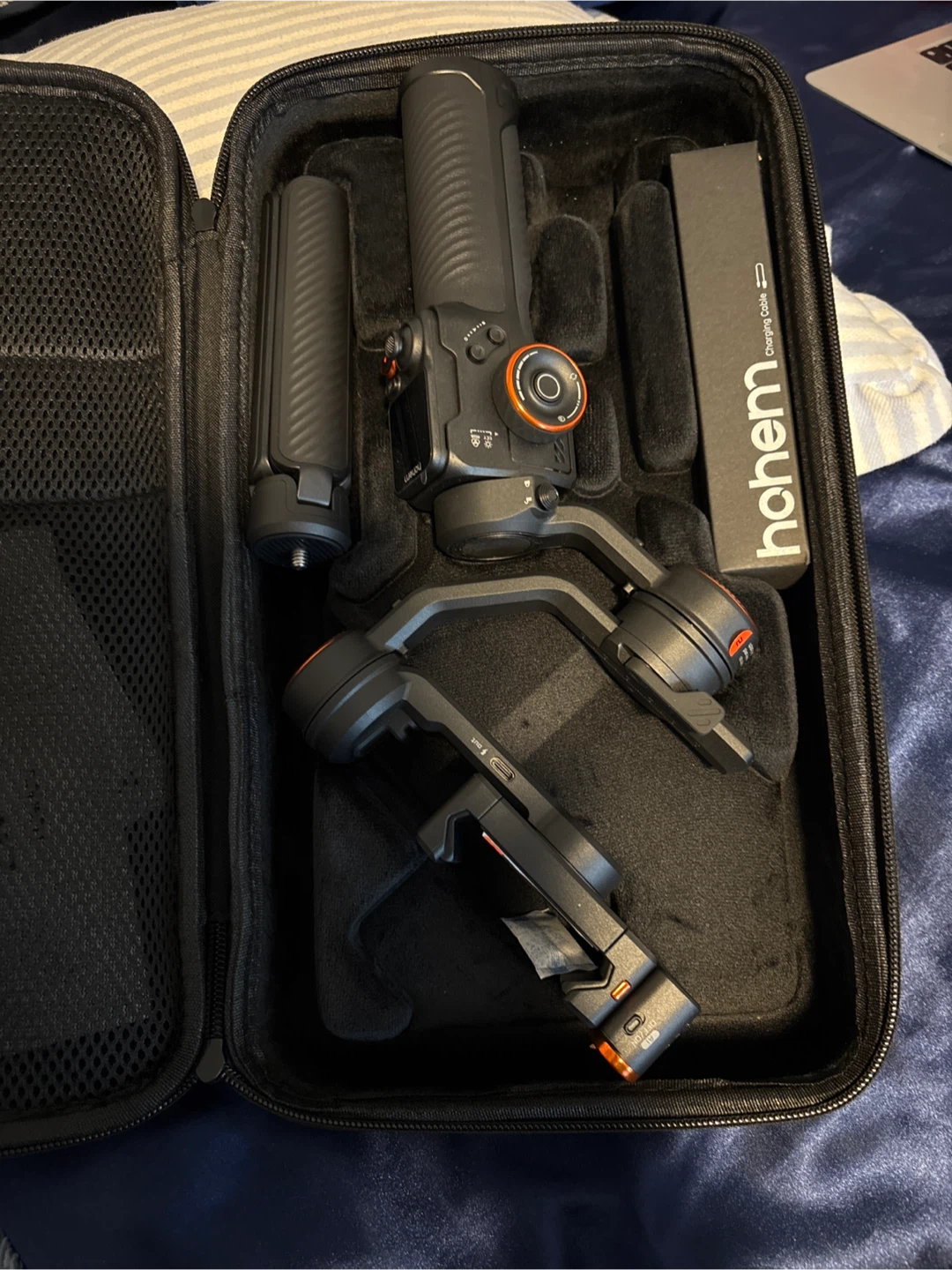 Hohem iSteady M7 AI Tracking Smartphone Gimbal - Like New! - photo 3