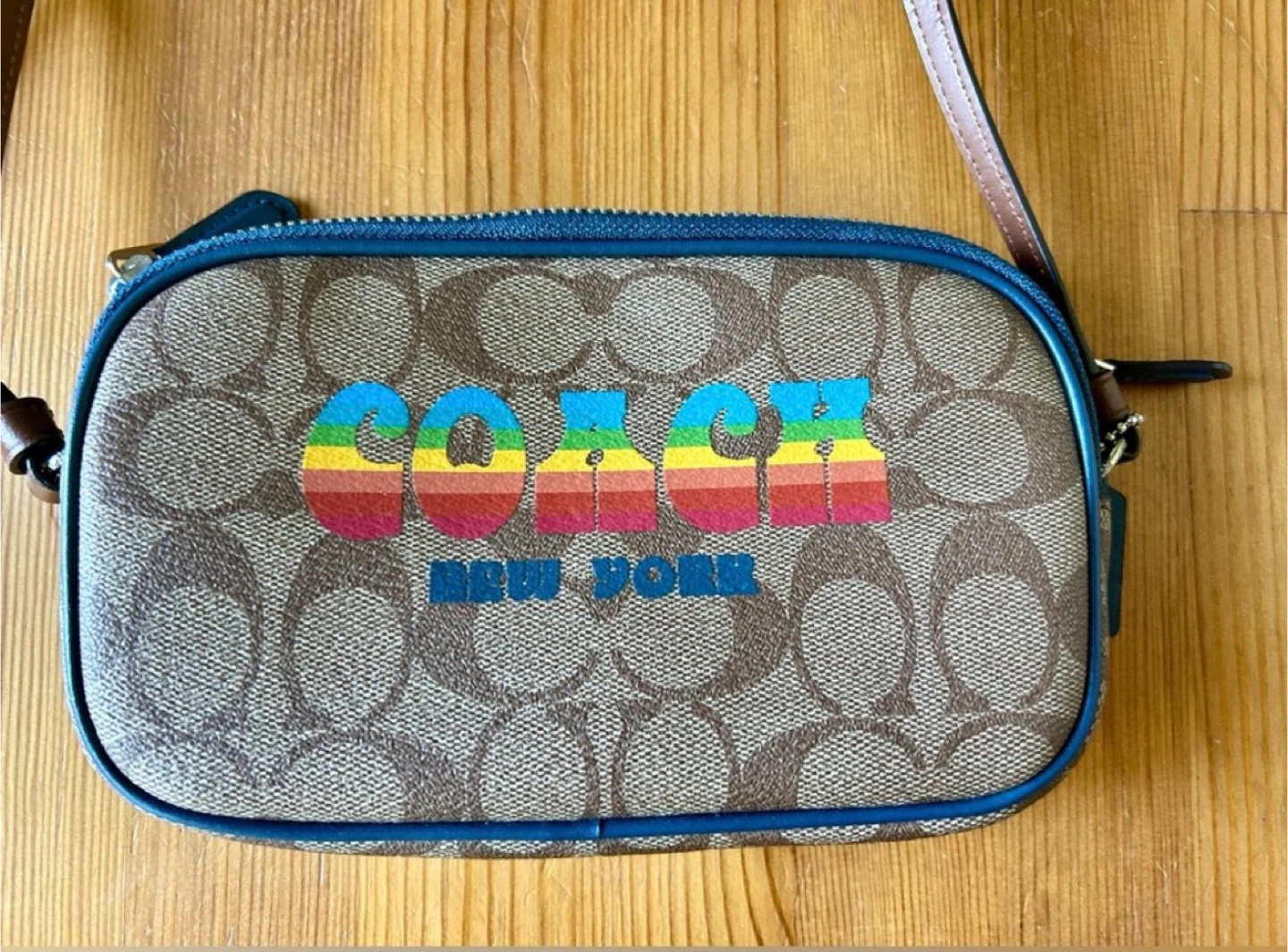 💯 Authentic *RARE* Coach Crossbody - photo 2