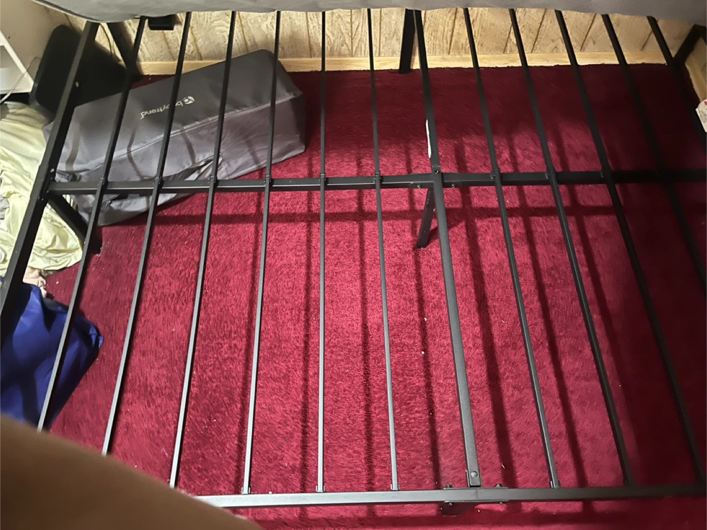 Bed frame and mattress - photo 4