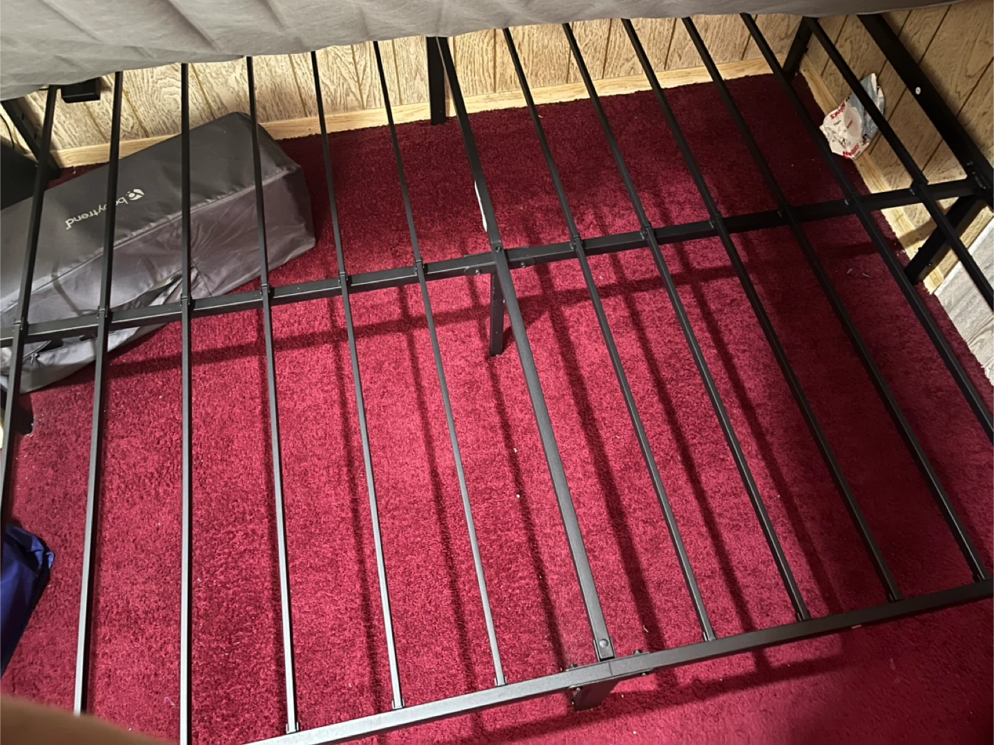 Bed frame and mattress - photo 3
