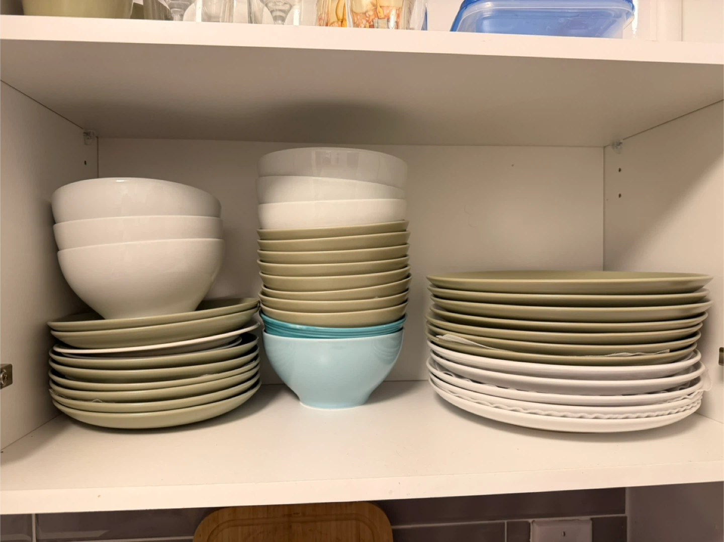 Dishes: Plates and Bowls