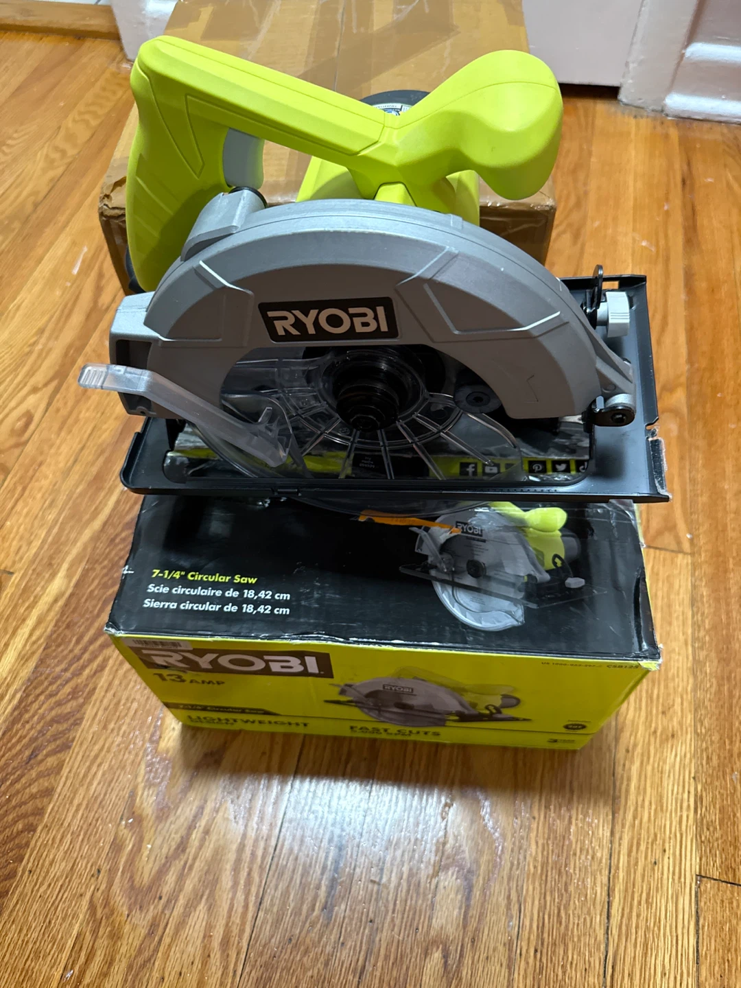 Ryobi 7-1/4" Circular Saw - Like New!